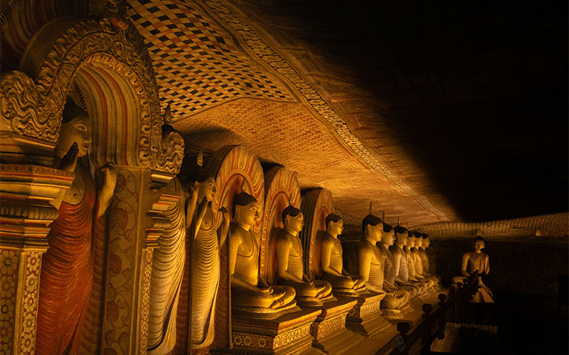 Colombo / Dambulla Cave Temple